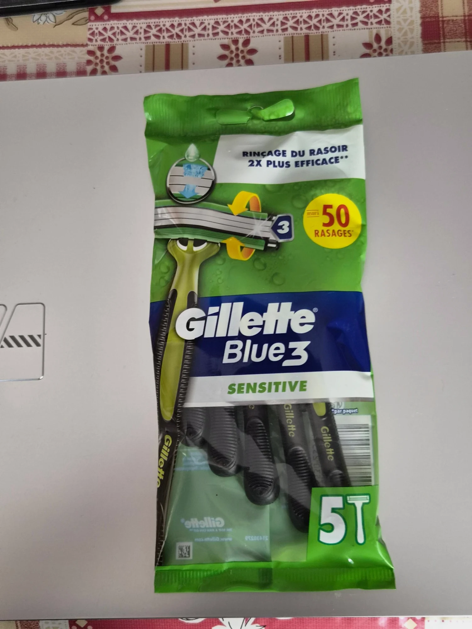 Gillette Blue 3 sensitive ( 5 rasoirs neufs ) / MD1494
