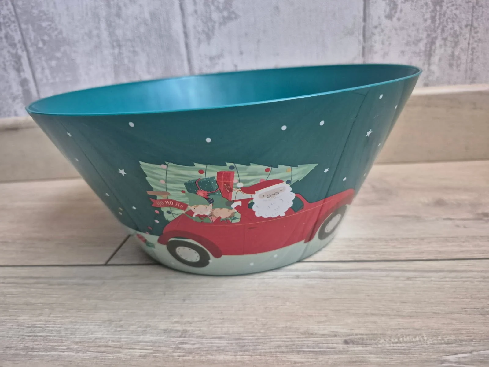 Bol de noël en plastique de 11 cm de haut , 24,5 cm de diamètre / MD1791