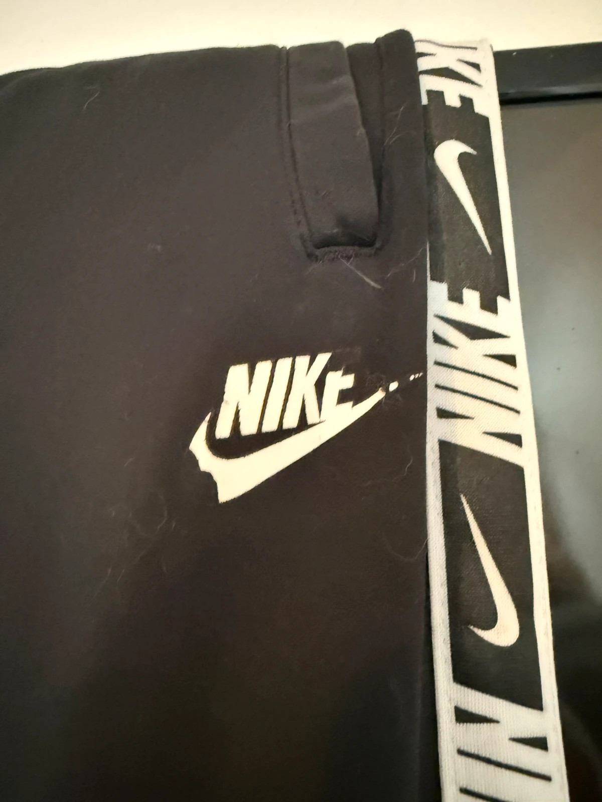 Jogging – Nike – taille 11 ans / 146 cm 2