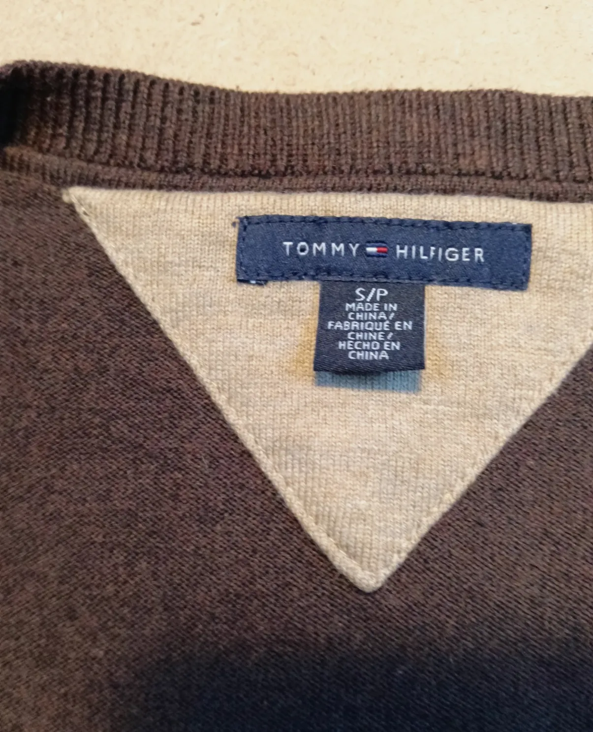 Gilet cardigan Tommy Hilfiger marron en maille – Tommy Hilfiger – taille S 3