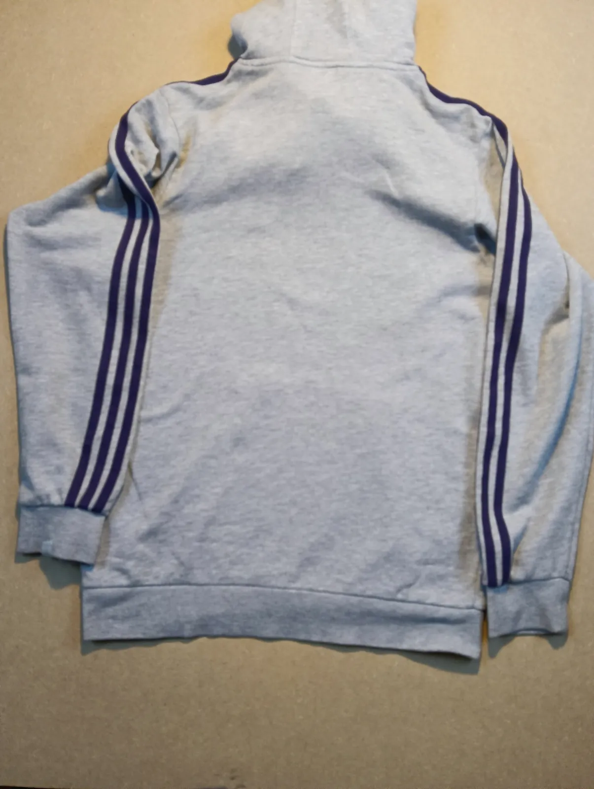 Sweat à capuche Adidas gris avec bandes violettes – Adidas – taille L 3