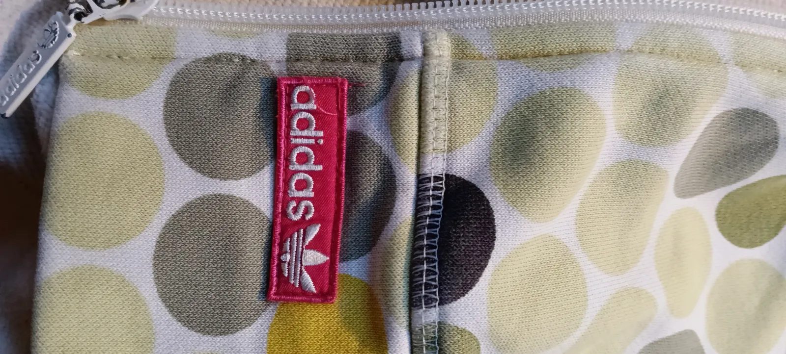 Sweat à capuche zippé à pois multicolores – Adidas – taille S 6