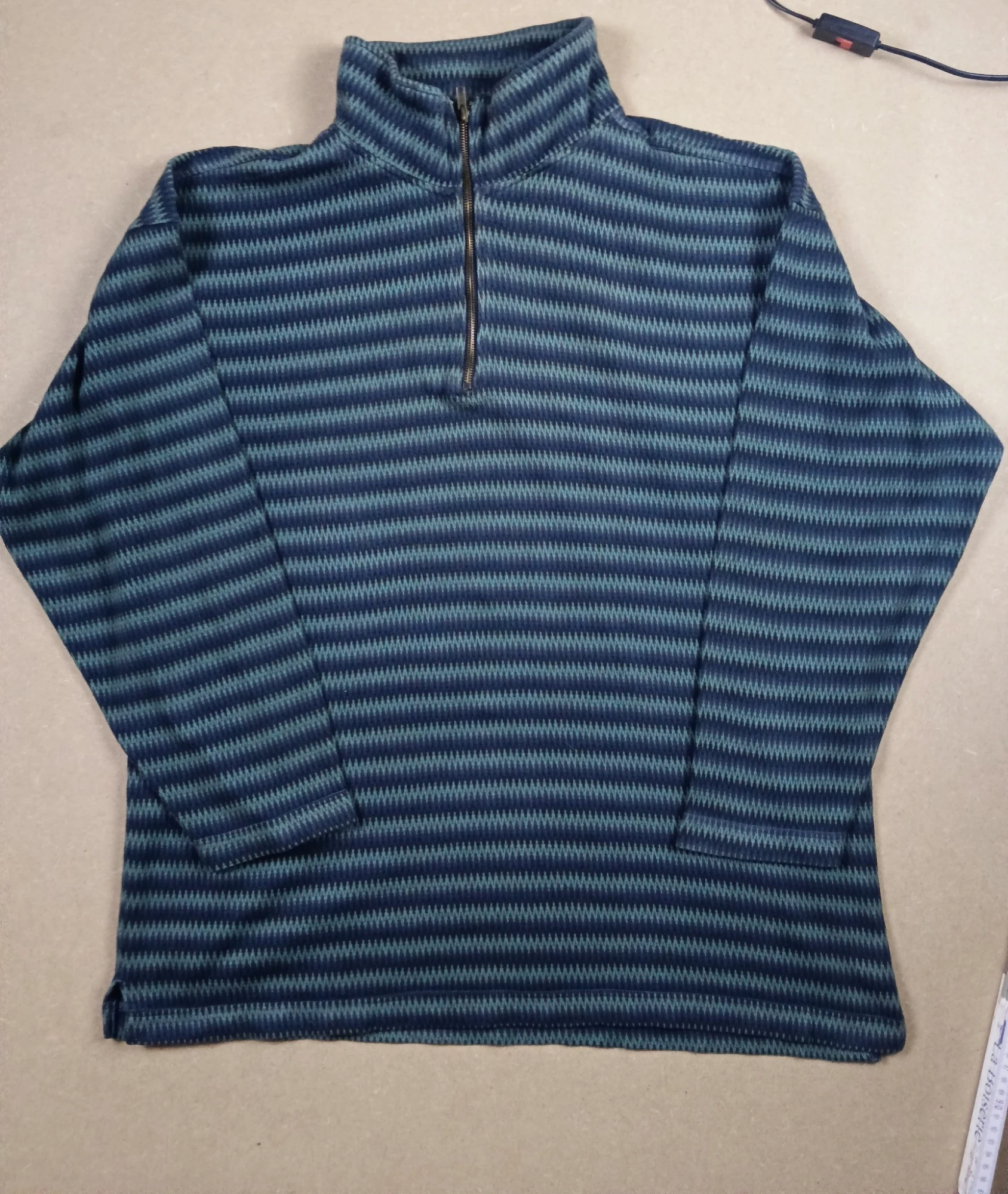 Pull col zippé Etirel bleu marine taille XL