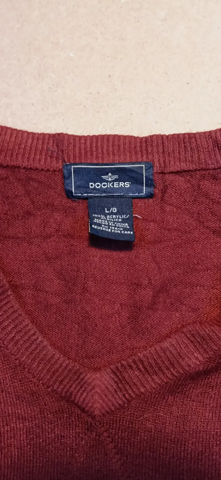Pull col V bordeaux en maille fine – Dockers – taille L 3