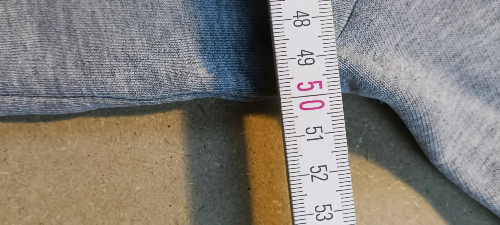 Sweat à capuche Adidas gris avec bandes violettes – Adidas – taille L 2