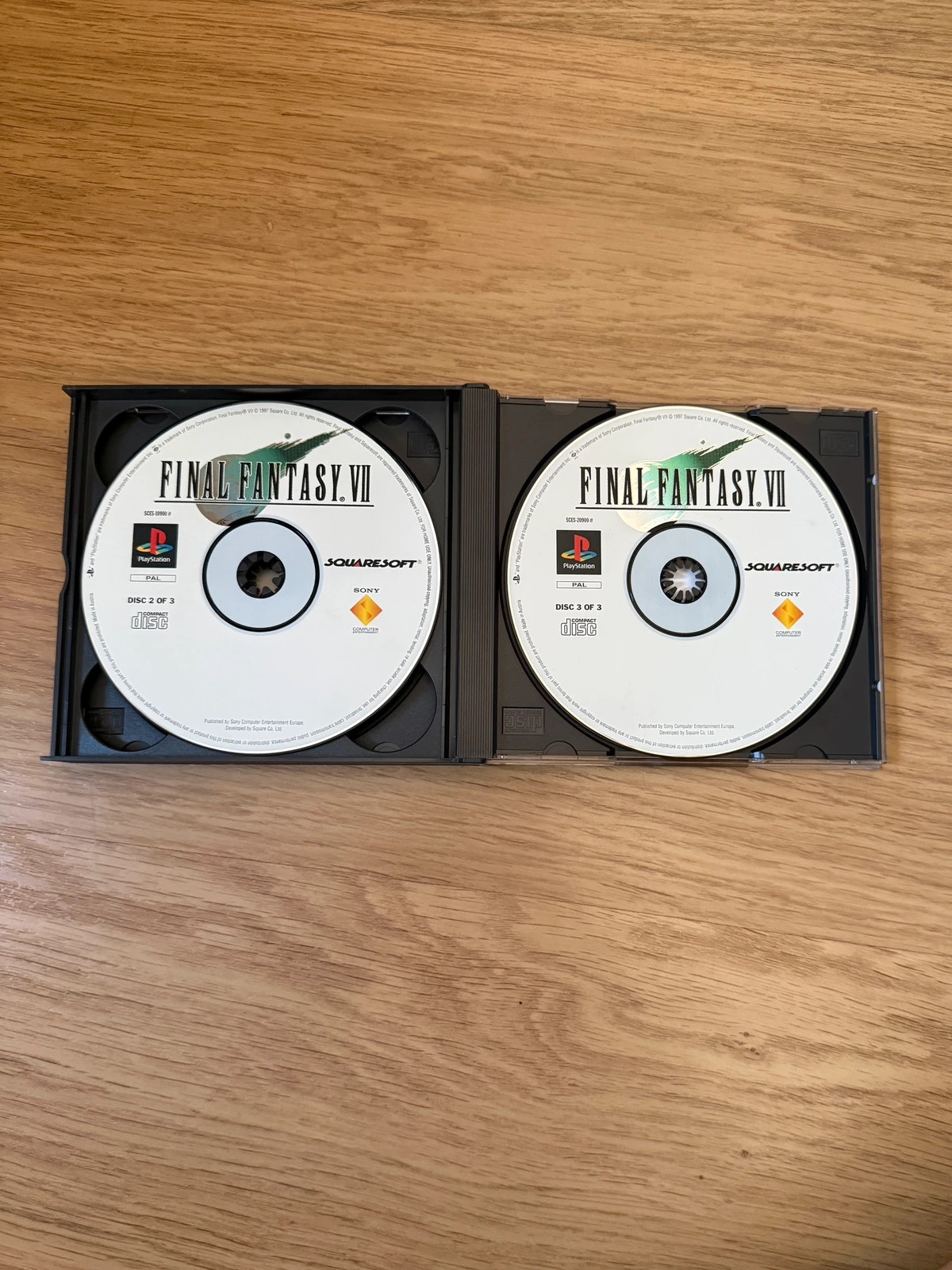 Final Fantasy VII PlayStation 1 PAL 4