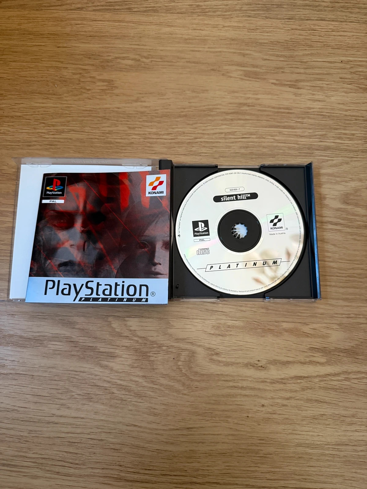 Silent Hill PS1 Platinum Konami 3