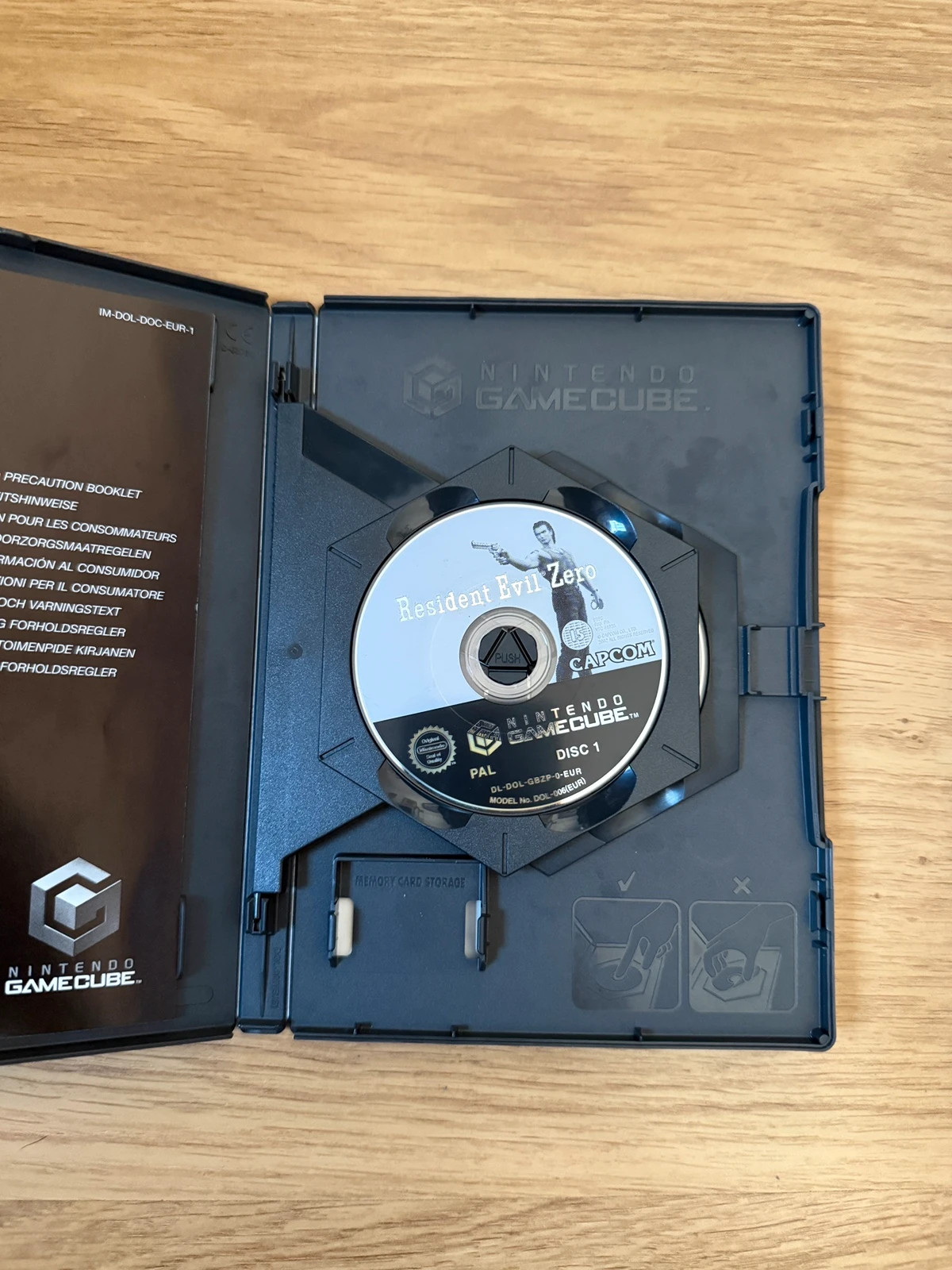 Zelda Wind Waker y Resident Evil Zero GameCube 3