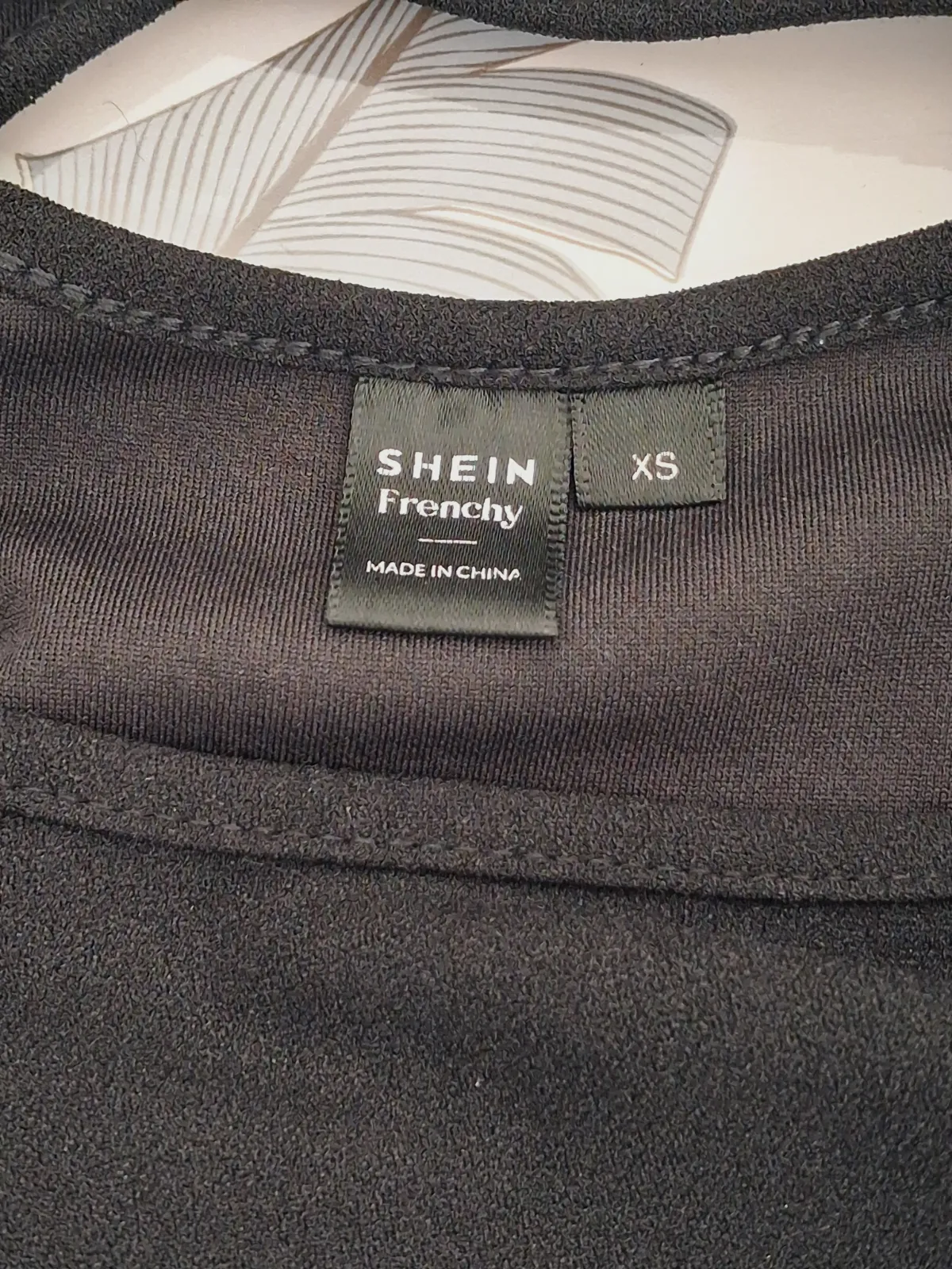 Robe courte noire dos croisé – Shein – taille XS 6