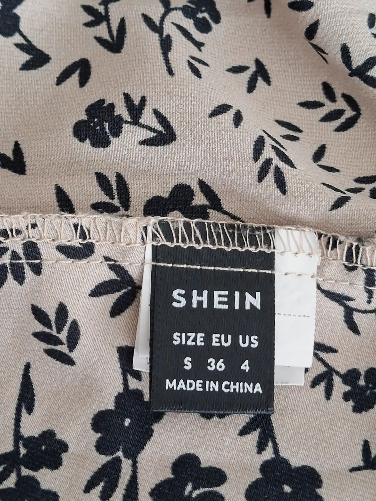 Robe courte fluide à imprimé floral – Shein – taille S 5