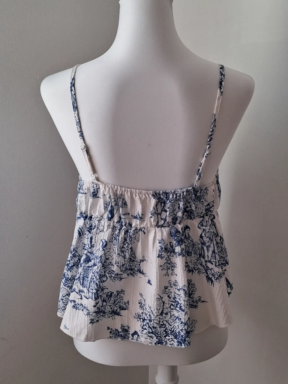 Top caraco à bretelles motif Toile de Jouy bleu et blanc – Shein – taille L 3