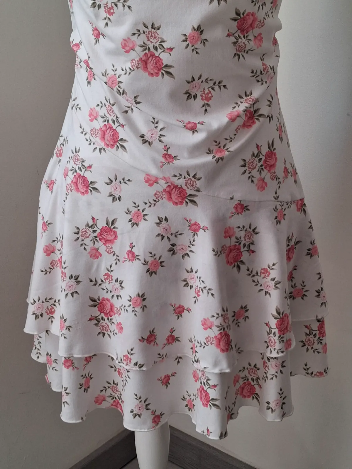 Robe courte dos nu à fleurs – Shein – taille S 5
