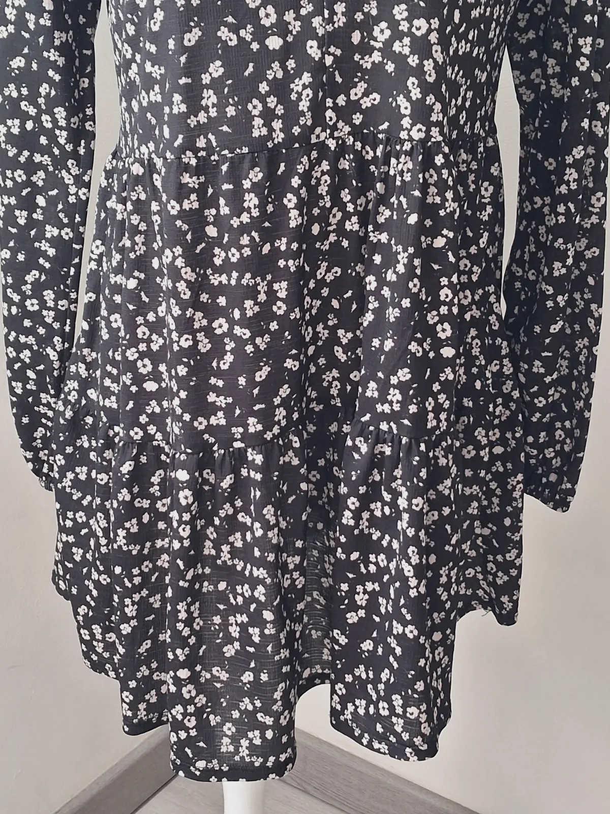 Robe courte fluide à imprimé fleuri – Pull & Bear – taille XS 5