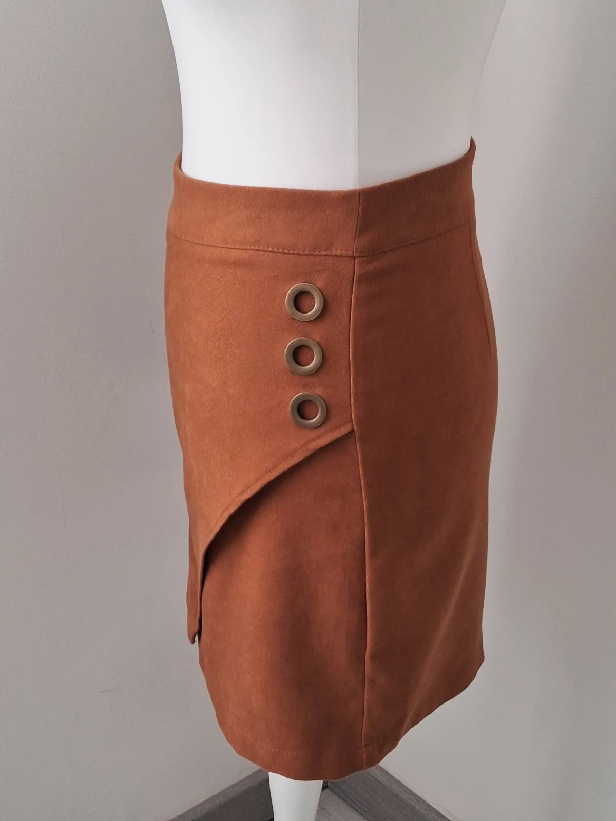 Jupe courte effet suédine marron camel – Shein – taille S 2