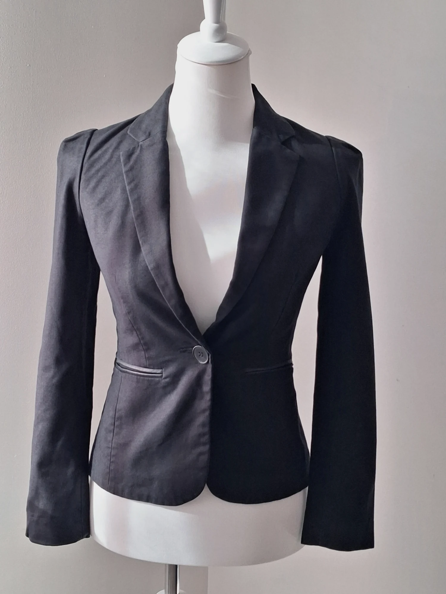 Veste de blazer cintré noir pour femme