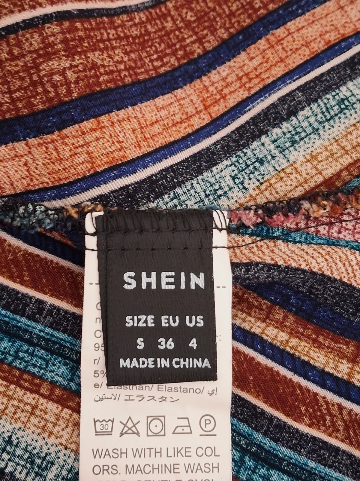 Robe courte à rayures multicolores – Shein – taille S 6