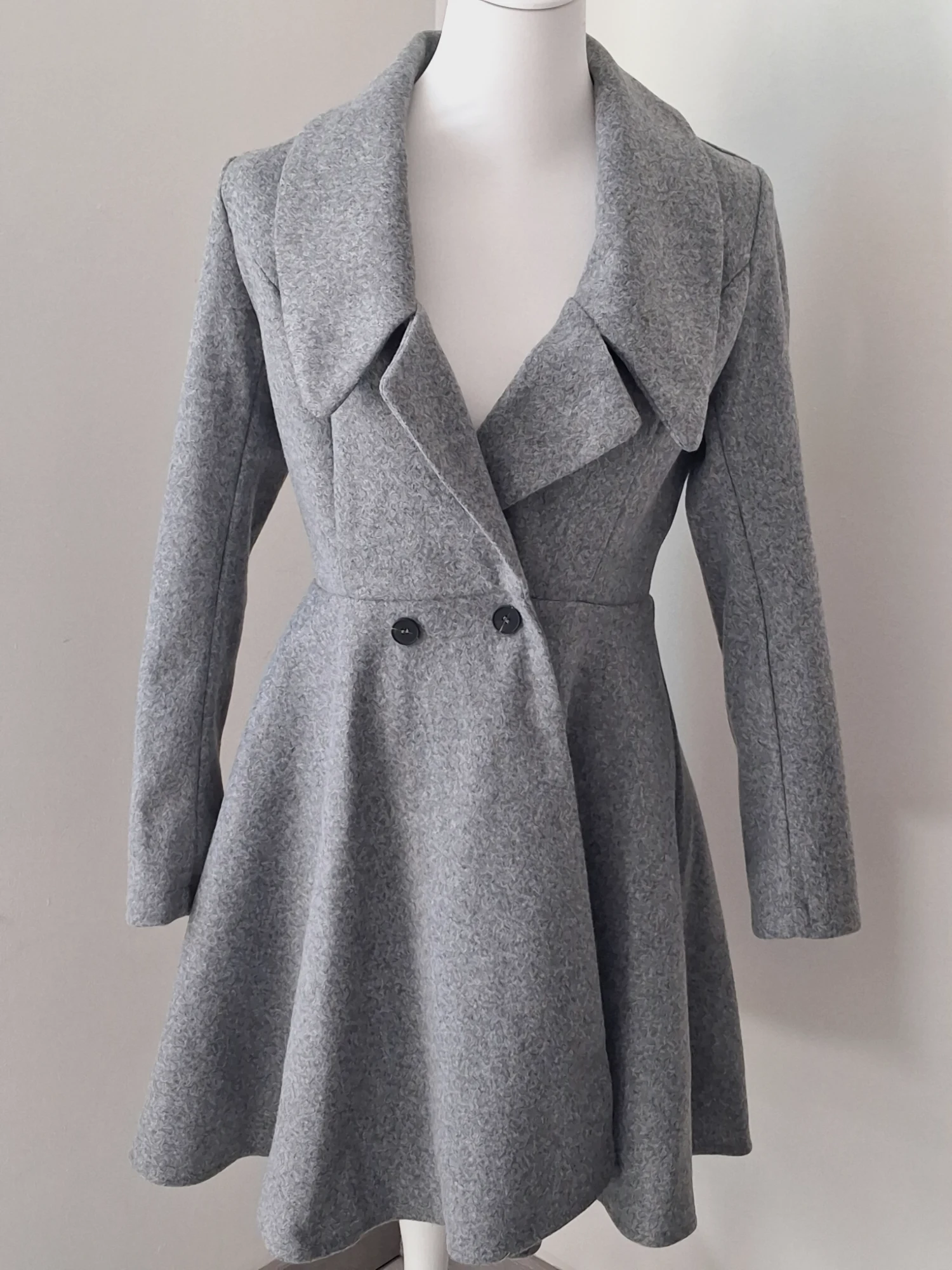 Manteau court évasé gris chiné