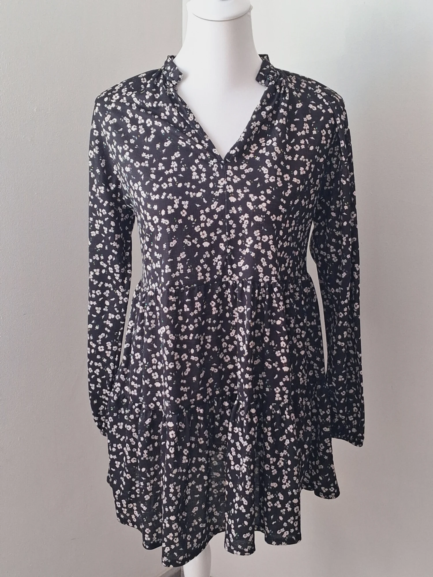 Robe courte fluide à imprimé fleuri