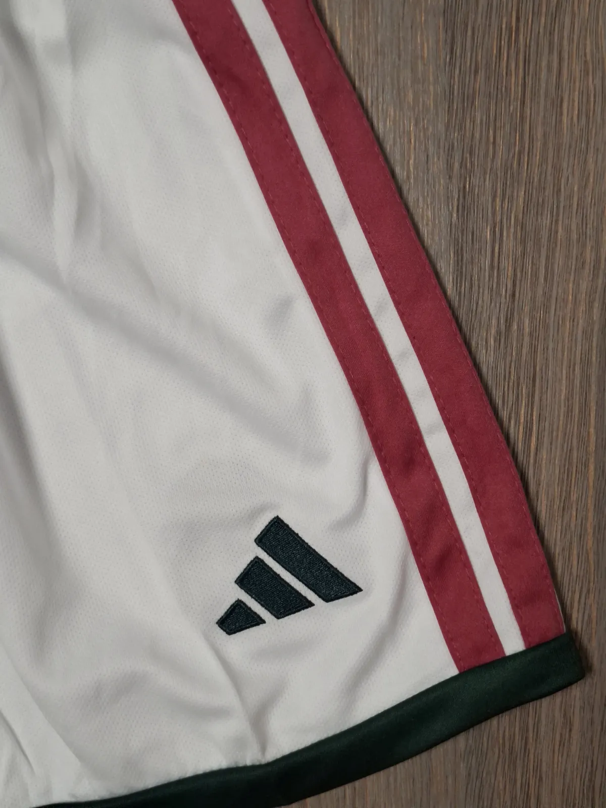 Maillot Real Madrid 2026/2027 – Adidas – taille 8 ans 5