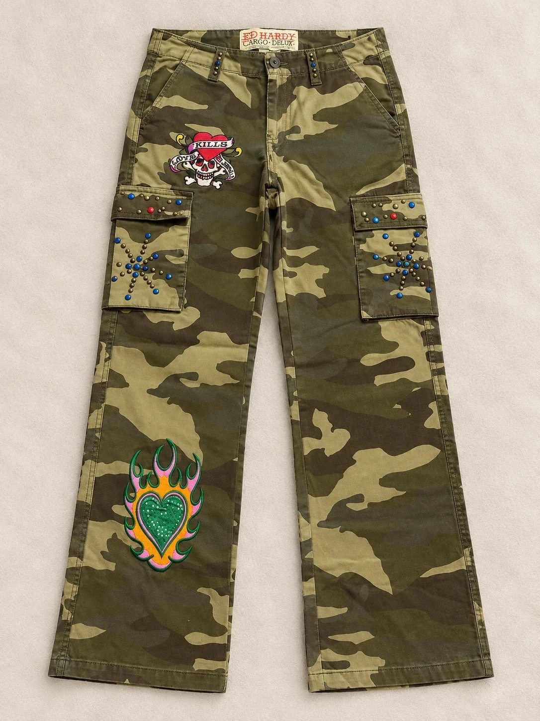 Pantalon cargo flare Ed Hardy camouflage broderie tête de mort strass clouté Taille 40 Vintage Y2K – Ed Hardy – taille L / 40 / 12 2