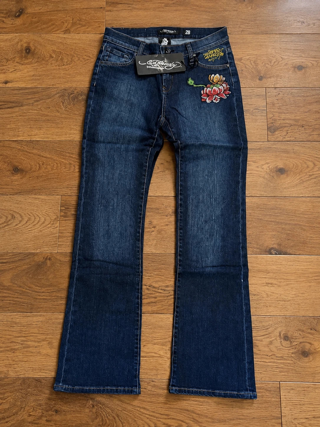 Jean bootcut Ed Hardy bleu foncé brut broderie fleur pivoine strass Taille 36 Vintage Y2K McBling