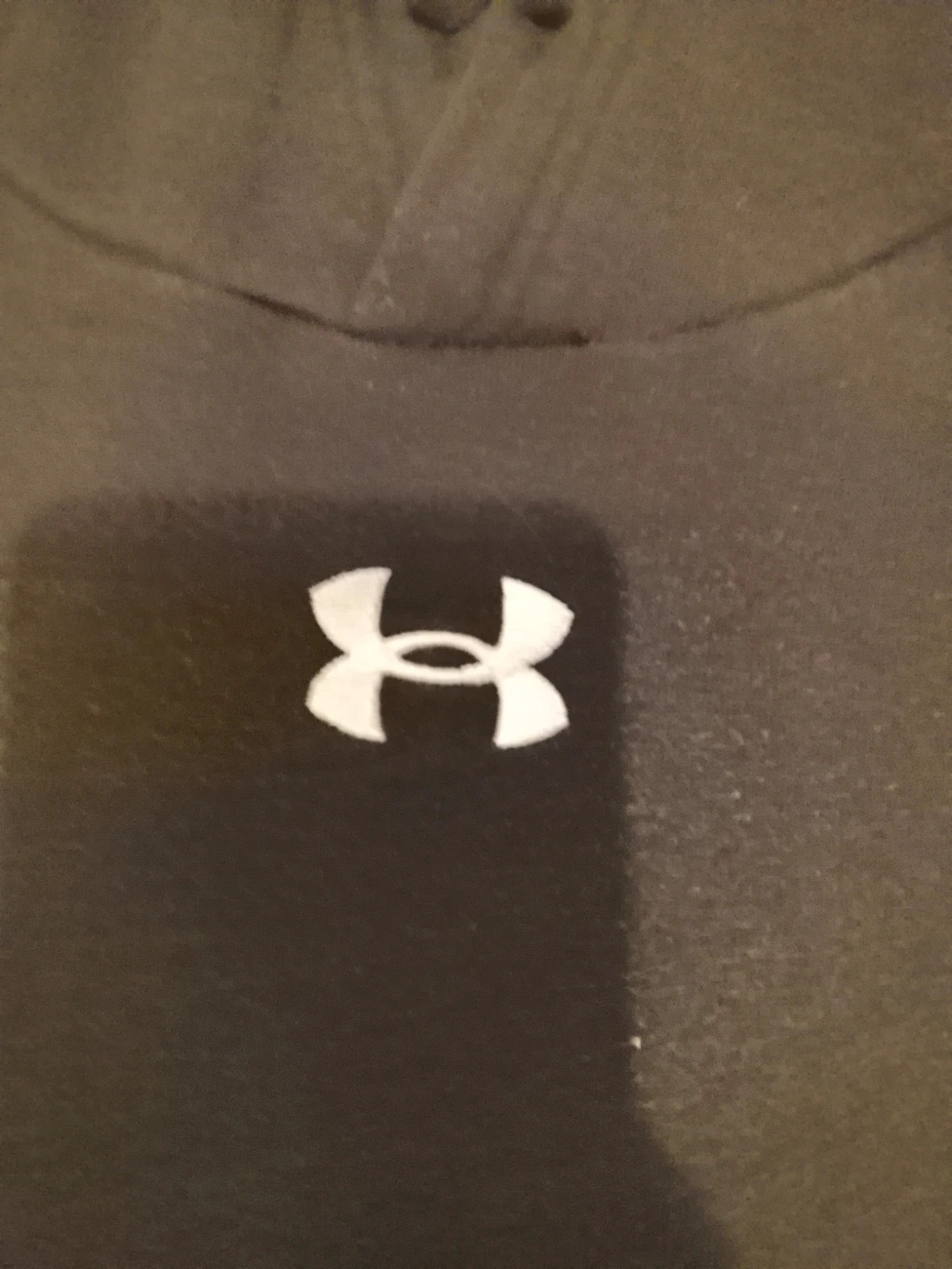 Sweat à capuche Under Armour taille SM – Neuf sans étiquette