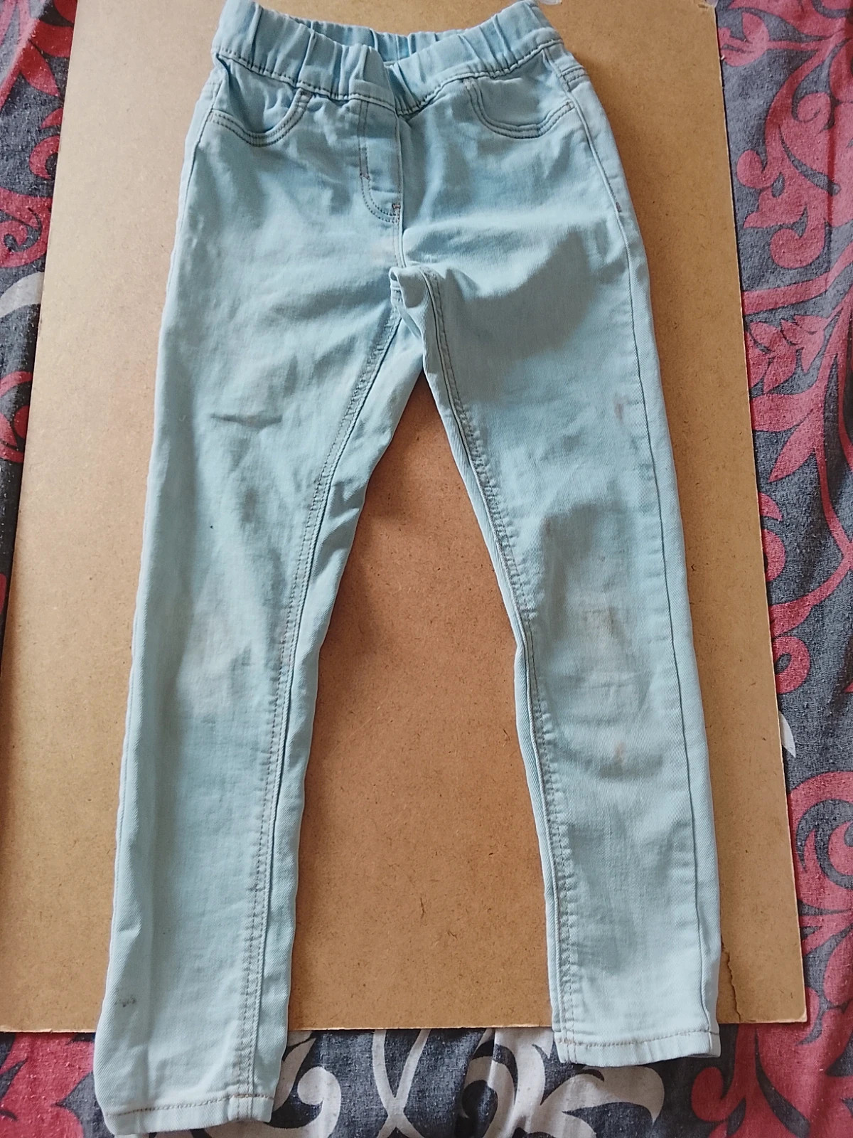 Jean bleu clair C&A 122cm (7 ans)