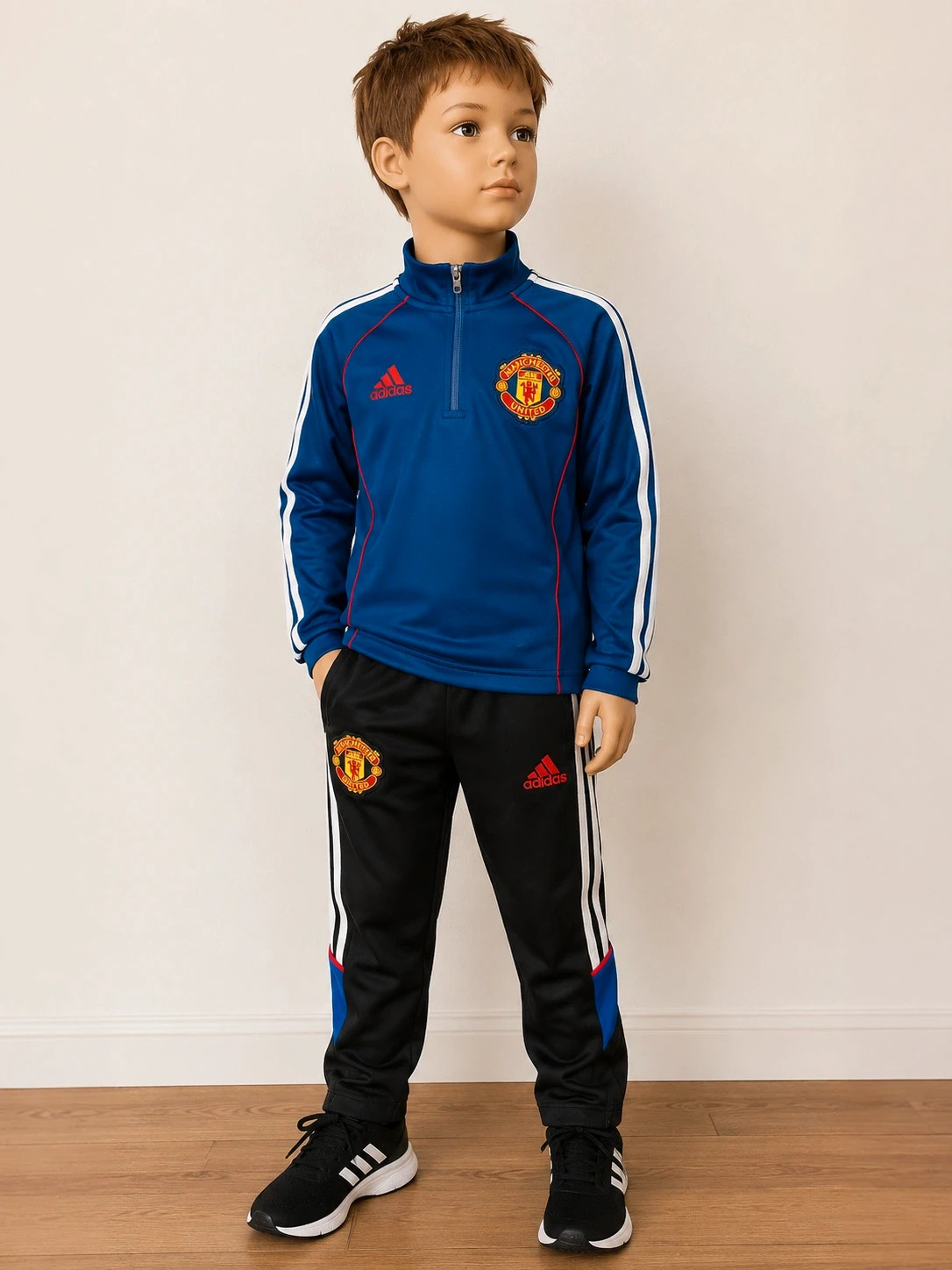 Ensemble survêtement Adidas Manchester United – 14 ans