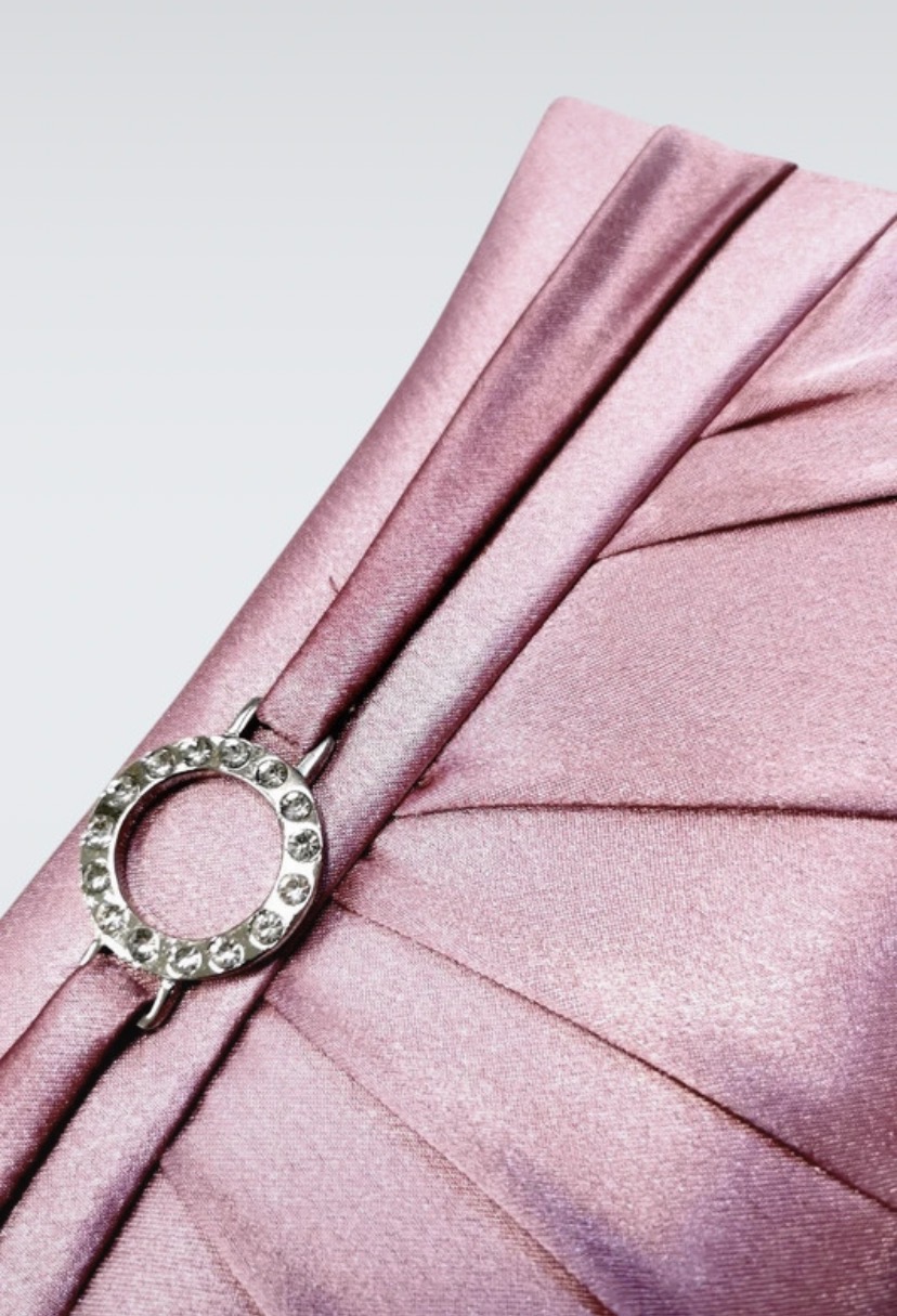Pochette rose poudré avec fermoir strass 2