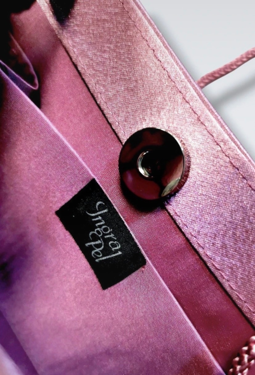 Pochette rose poudré avec fermoir strass 3