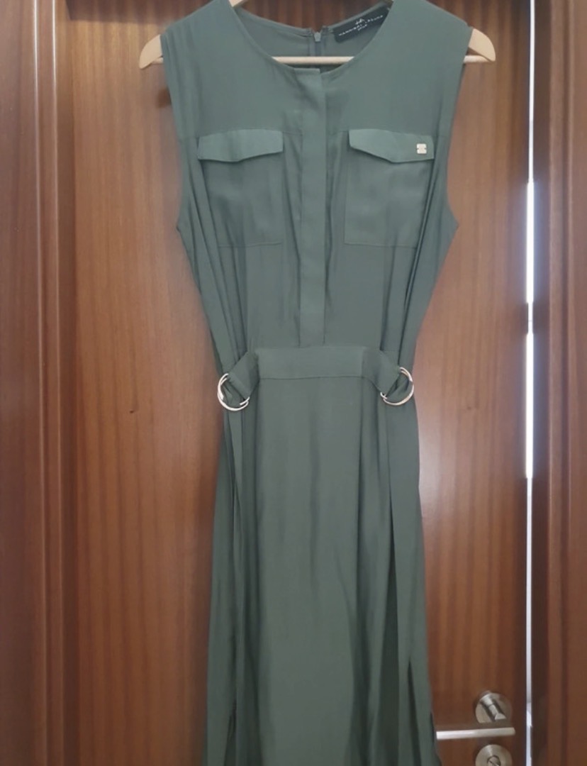 Robe sans manches kaki poches ceinture