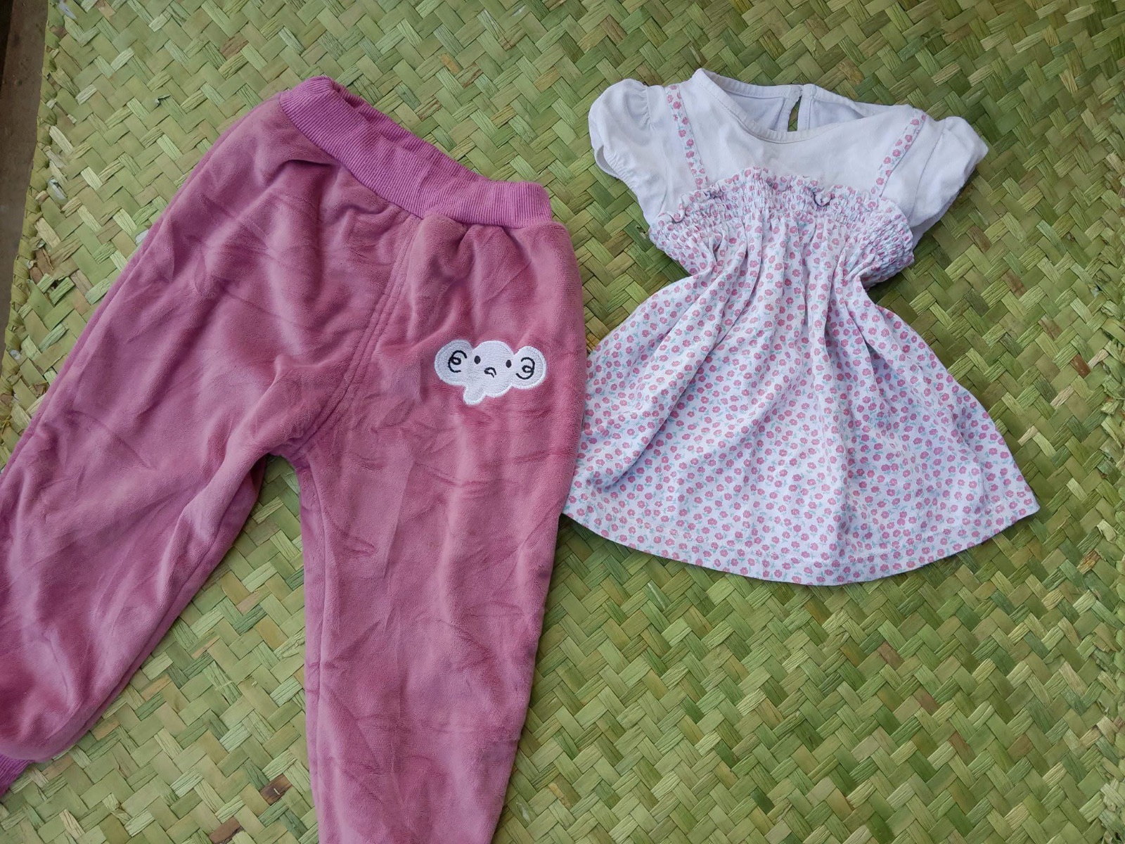 Chaussons bébé rose nuage doublé 2