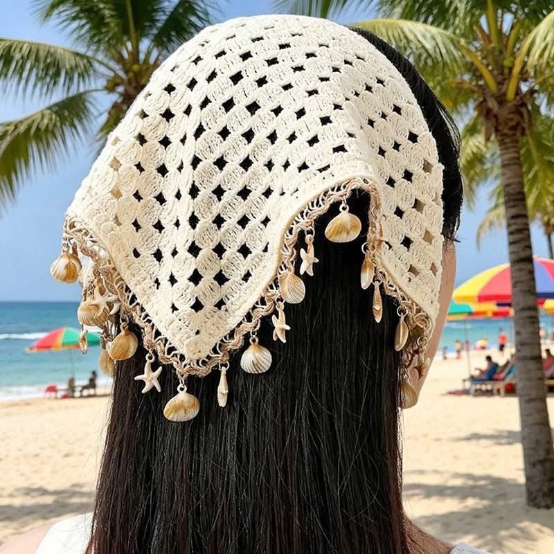 Chapeau de plage crochet écru avec pendentifs
