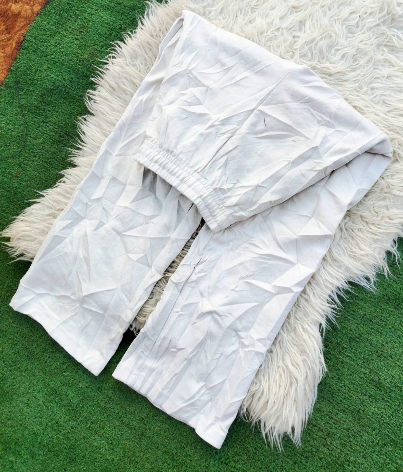 Pantalon blanc fluide taille haute 2