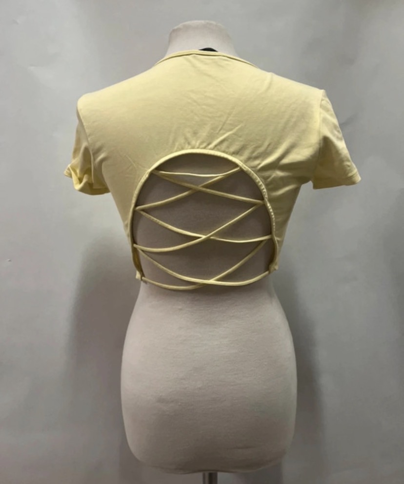 T-shirt court jaune pâle femme 2