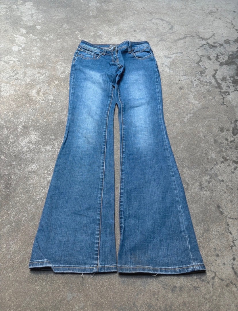 Jean flare taille basse bleu délavé