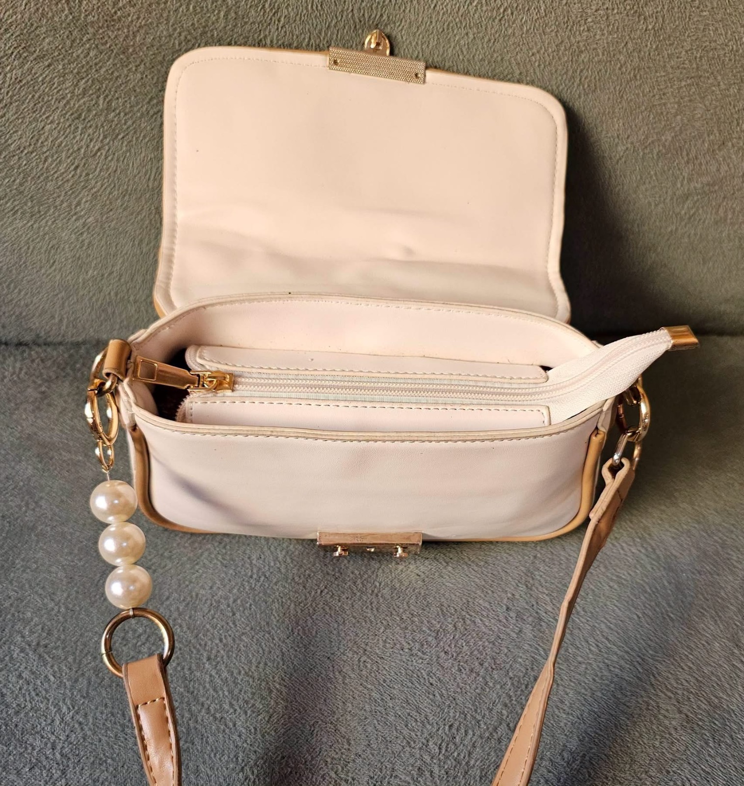 Sac à main colorblock beige et marron 3