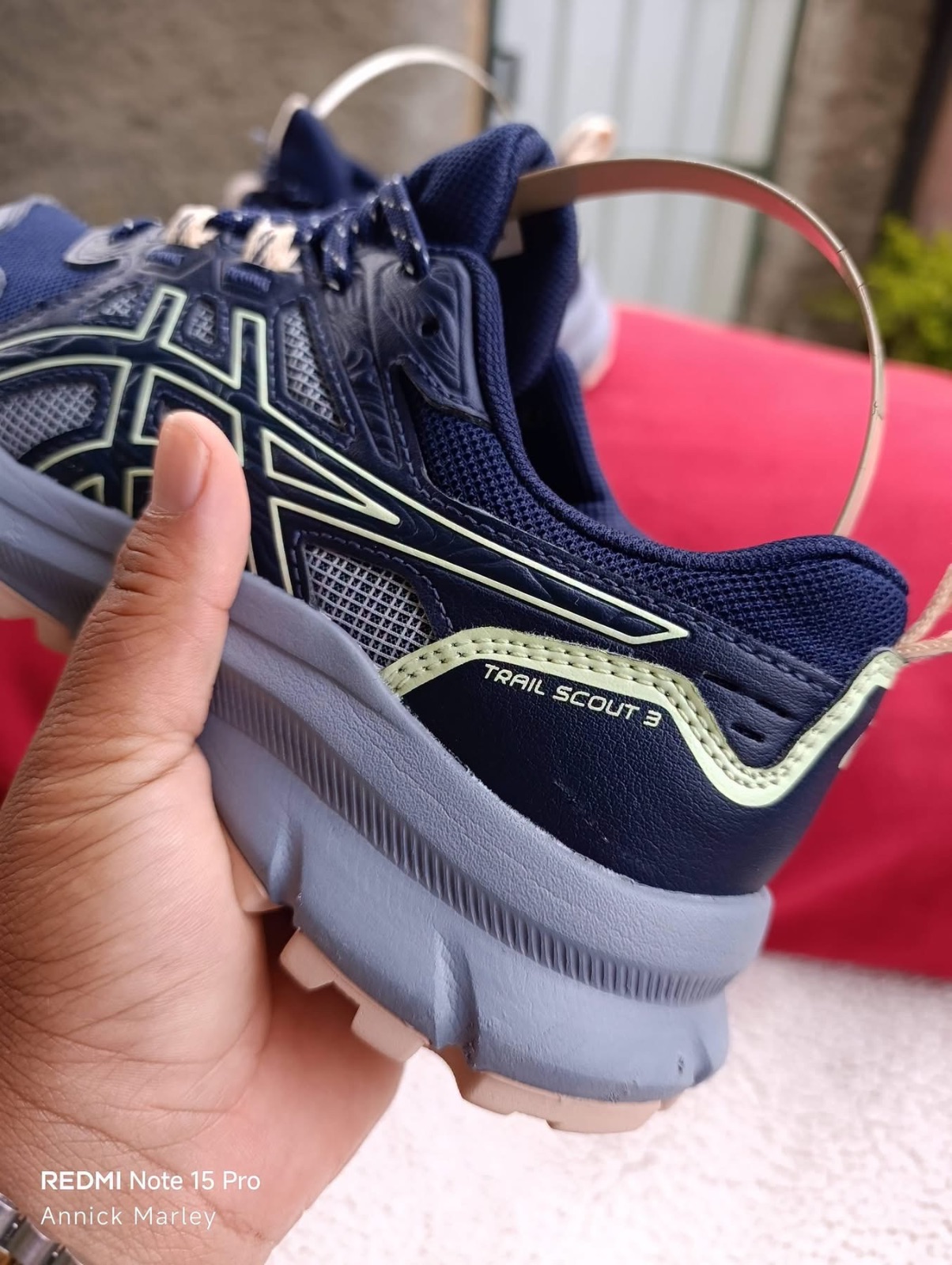 Baskets enfant bleu marine avec strass 2