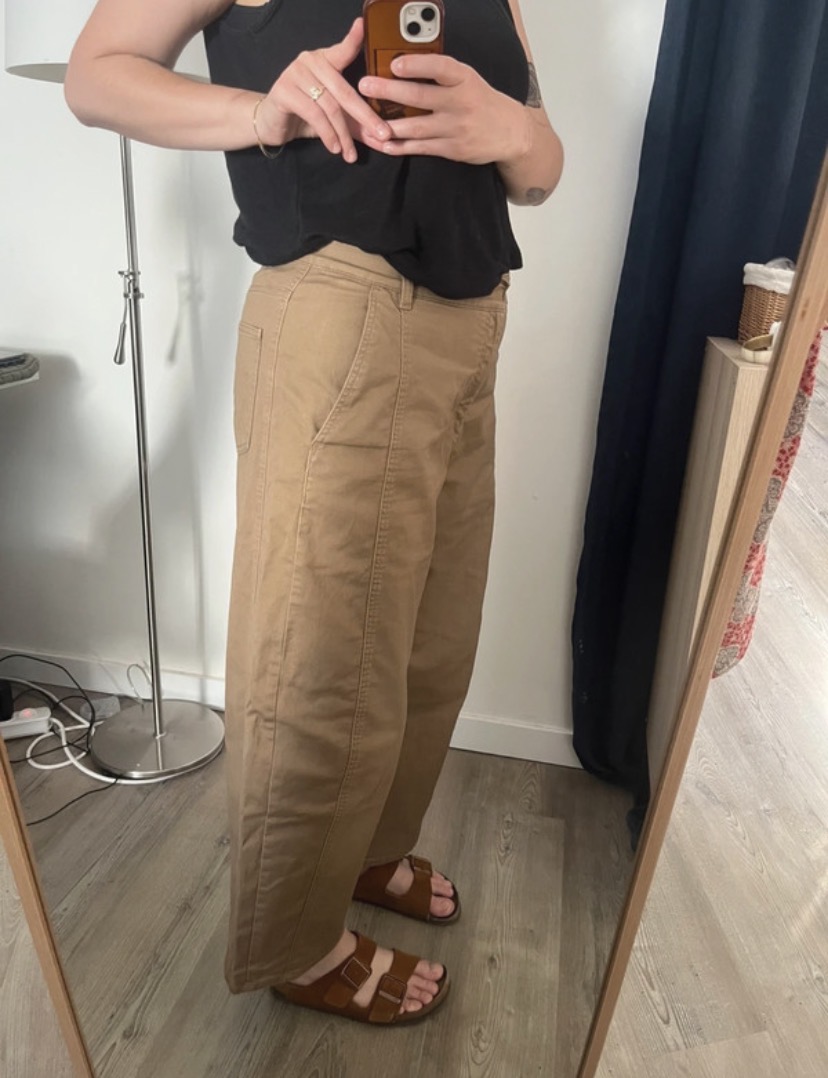 Pantalon large camel boutonné 2