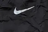 Giacca Nike nera con cappuccio 3