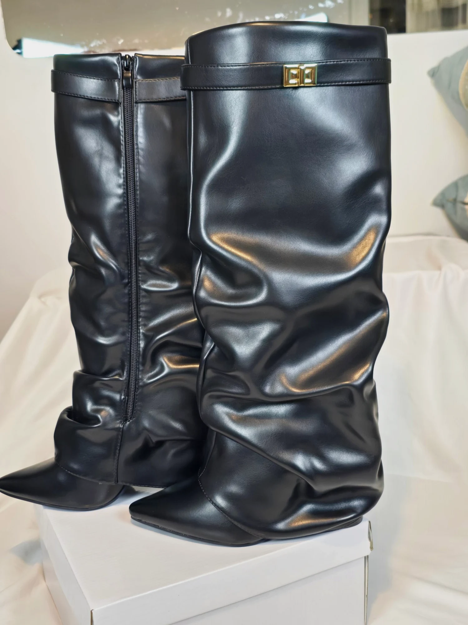 Bottes hautes noires neuf taille 39