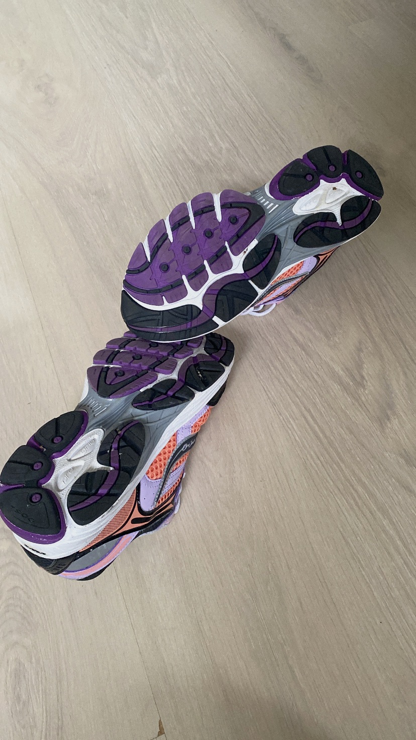 Baskets Saucony ProGrid Omni 9 – Saucony – taille EU 42 5