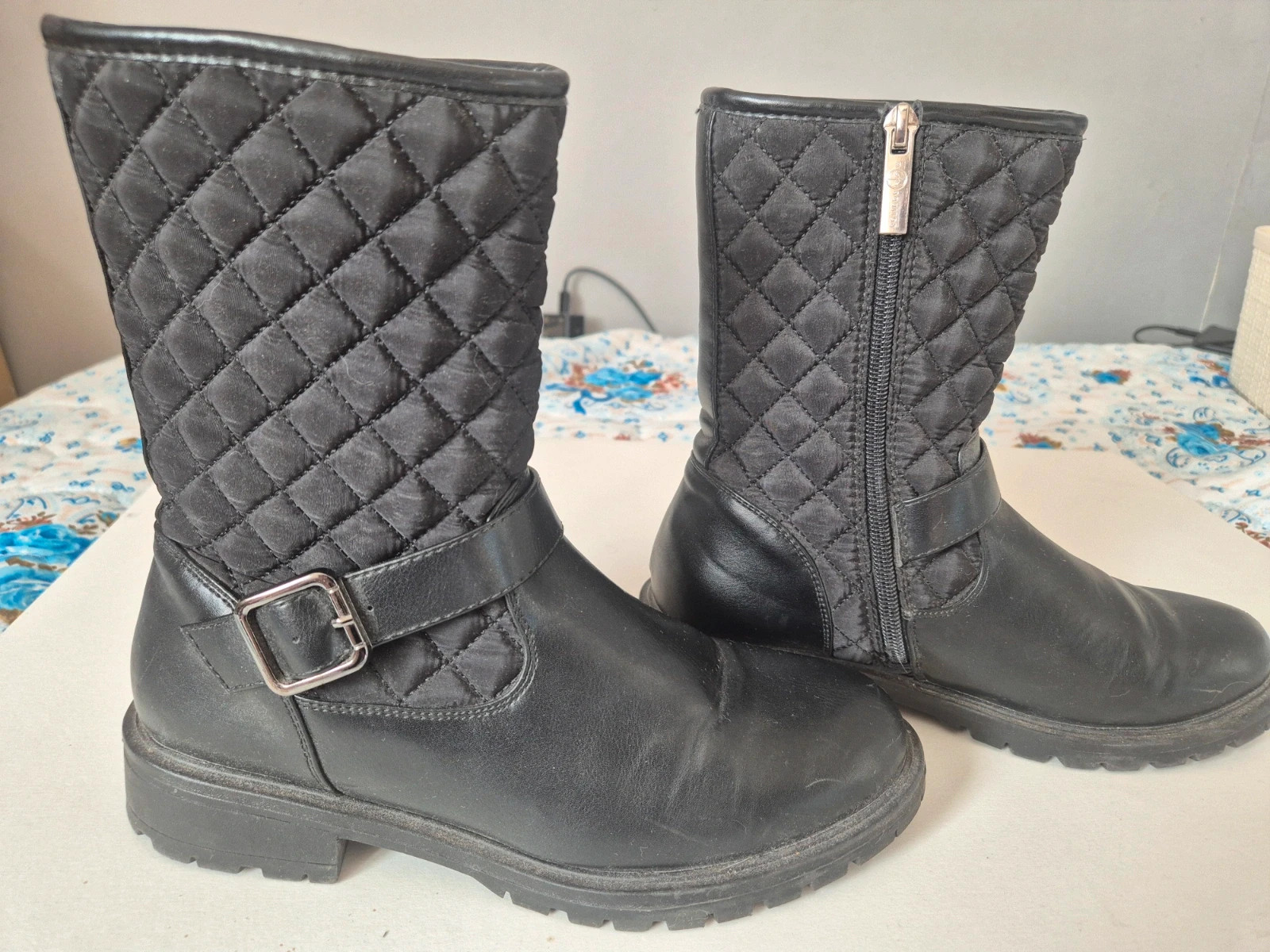 Bottines femme – sans marque – taille 38 2