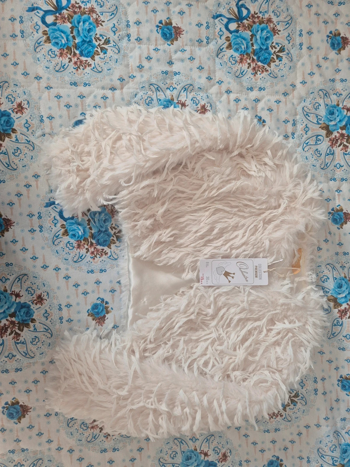 Boléro fausse plume