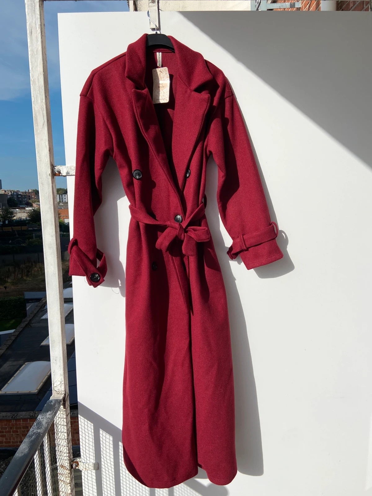 Manteau long bordeaux avec ceinture Taille Unique / Burgundy long overcoat One Size