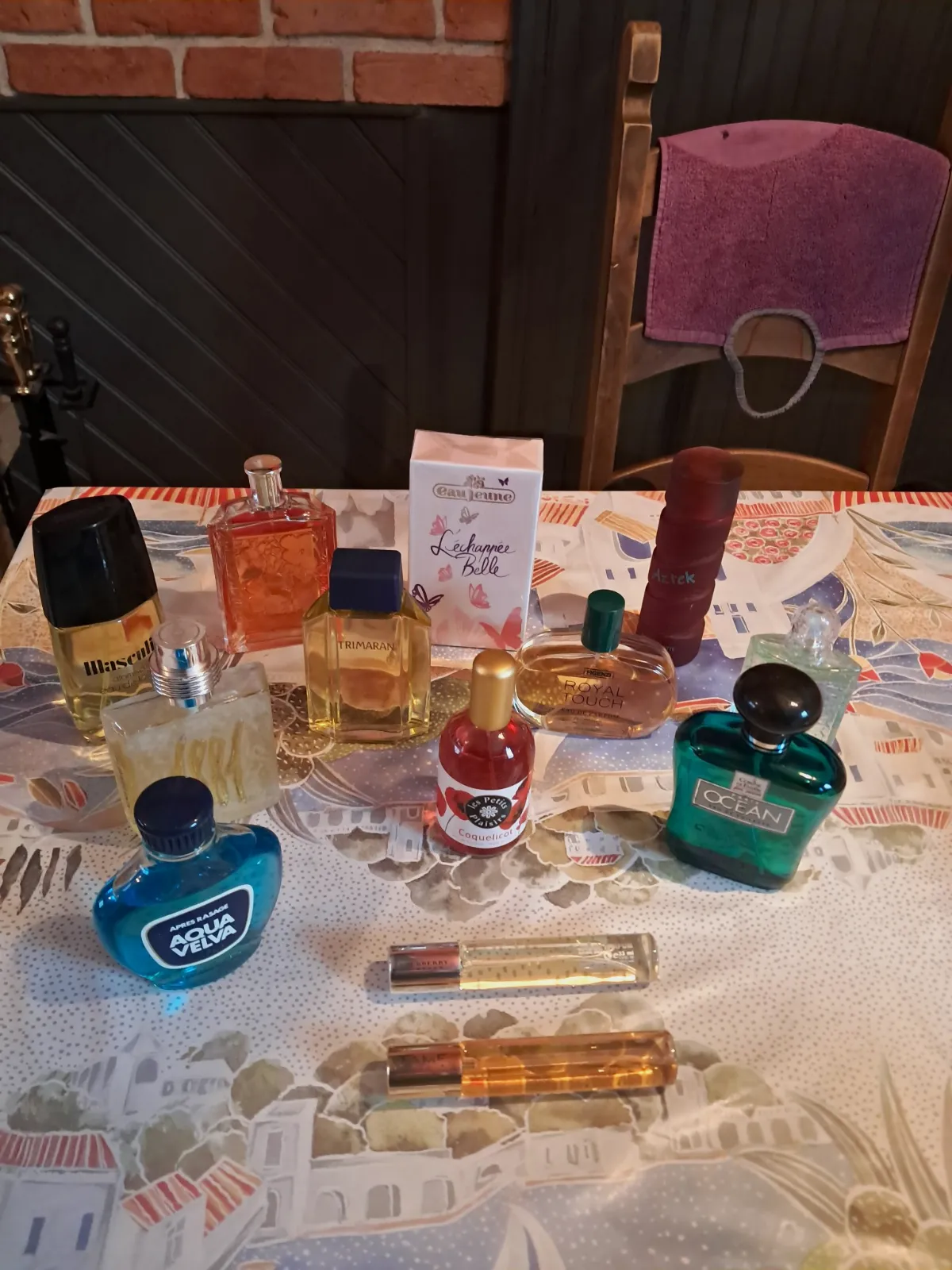 Lot de divers parfums plein 