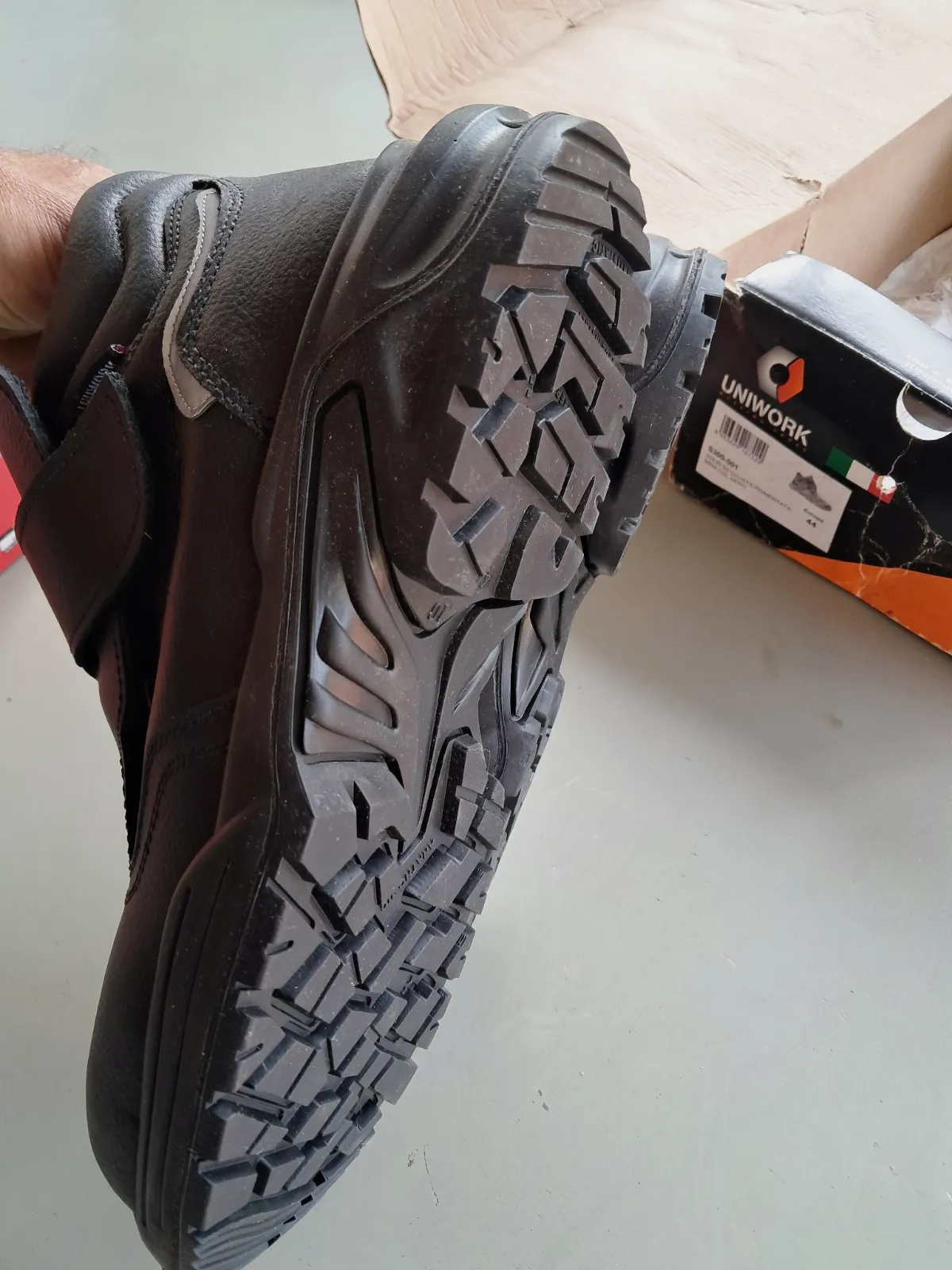 Chaussure de sécurité Uniwork neuve – Uniwork – taille EU 44 2