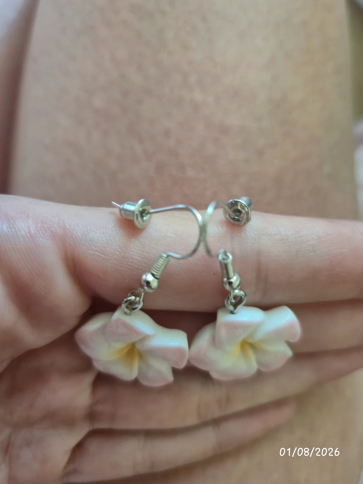 Boucles oreilles fleurs hawaïenne rose – H&M 2