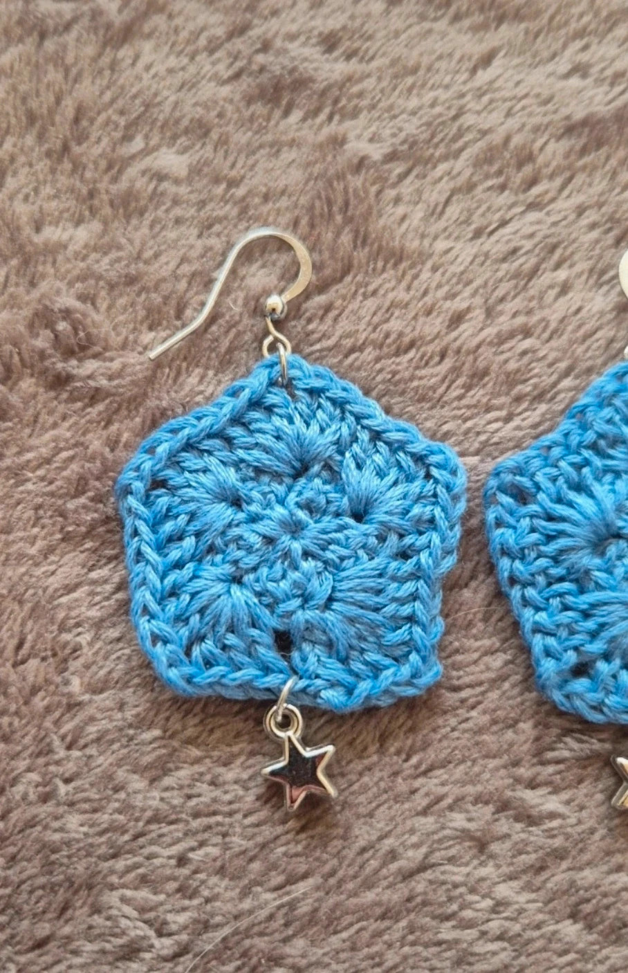 Jolie boucles oreilles bleu - breloque étoile 2