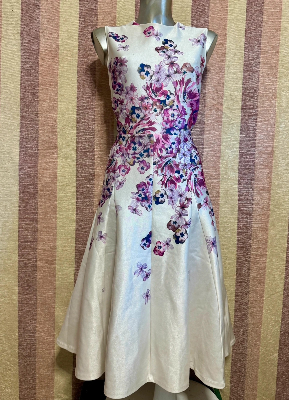 Vestido flores fiesta marca True Violet talla 42 🍀 – True Violet – taille XL / 42 / 14